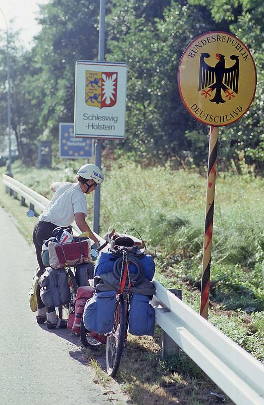 WT 1800 244-16 Germany.jpg
